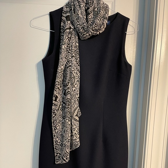 Sleeveless navy elegant dress 35 inches - Picture 3 of 3